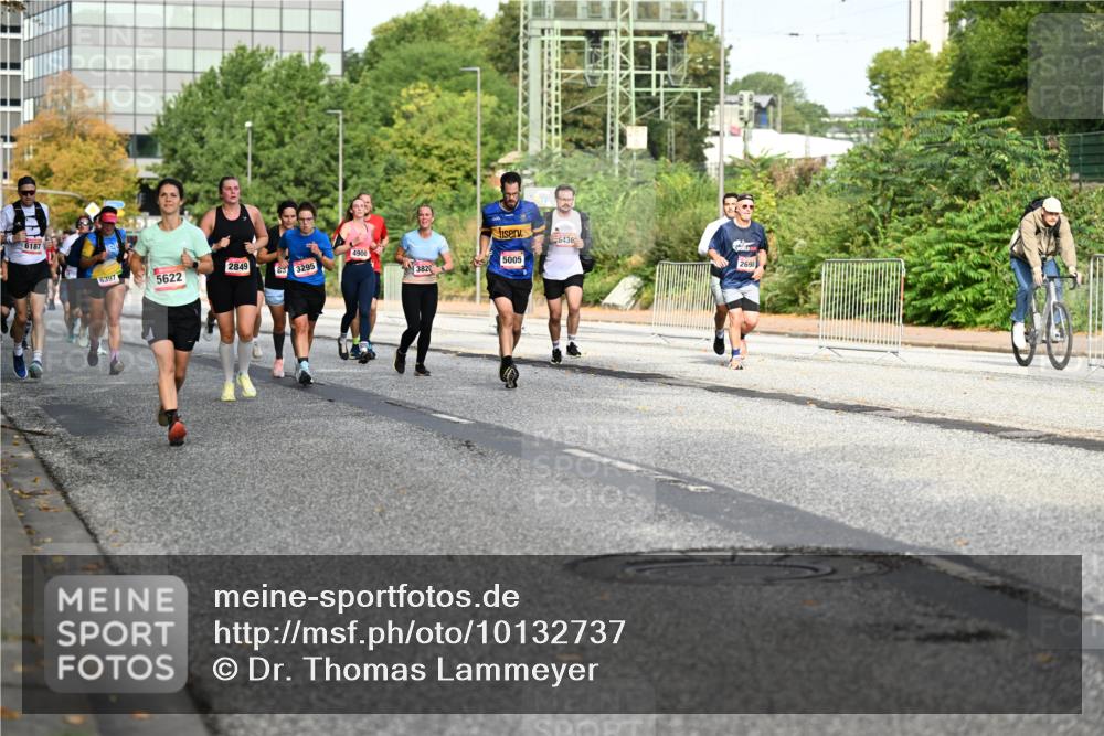 06.09.2026 - CURREX Alsterlauf Dr. Thomas Lammeyer http://msf.ph/oto/10132737 06.09.2026 09:57:03 Laufen 6187, 6397, 2849, 4900, 5622, 3295, 3820, 5005, 6436, 2698 meine-sportfotos.de