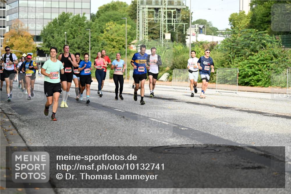 06.09.2026 - CURREX Alsterlauf Dr. Thomas Lammeyer http://msf.ph/oto/10132741 06.09.2026 09:57:04 Laufen 6187, 6436, 6180, 4900, 2698, 2849, 8318, 3295, 3820, 5005, 6397, 622 meine-sportfotos.de