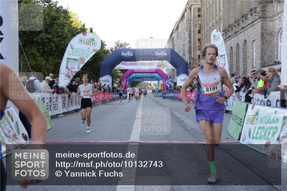06.09.2026 - CURREX Alsterlauf Yannick Fuchs http://msf.ph/oto/10132743 06.09.2026 09:40:38 Ziel 2131, 5138, 5686, 8191 meine-sportfotos.de