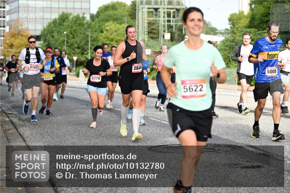 06.09.2026 - CURREX Alsterlauf Dr. Thomas Lammeyer http://msf.ph/oto/10132780 06.09.2026 09:57:07 Laufen 6187, 6397, 8318, 3979, 2849, 5, 5622, 543, 5005, 6 meine-sportfotos.de