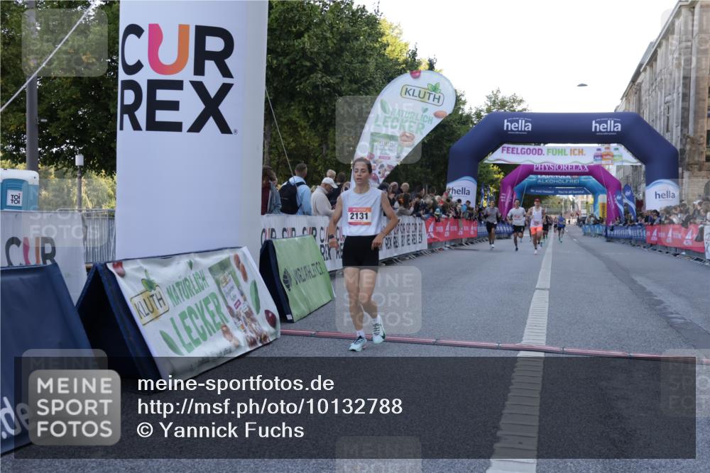 06.09.2026 - CURREX Alsterlauf Yannick Fuchs http://msf.ph/oto/10132788 06.09.2026 09:40:39 Ziel 2131, 5138, 5686, 8191 meine-sportfotos.de