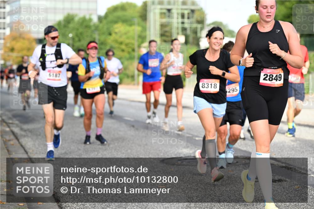 06.09.2026 - CURREX Alsterlauf Dr. Thomas Lammeyer http://msf.ph/oto/10132800 06.09.2026 09:57:09 Laufen 6187, 8318, 295, 2849 meine-sportfotos.de