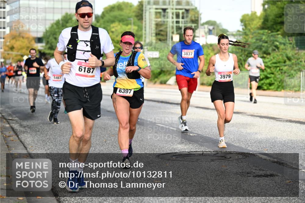 06.09.2026 - CURREX Alsterlauf Dr. Thomas Lammeyer http://msf.ph/oto/10132811 06.09.2026 09:57:10 Laufen 5467, 6187, 6397, 3837, 3979 meine-sportfotos.de