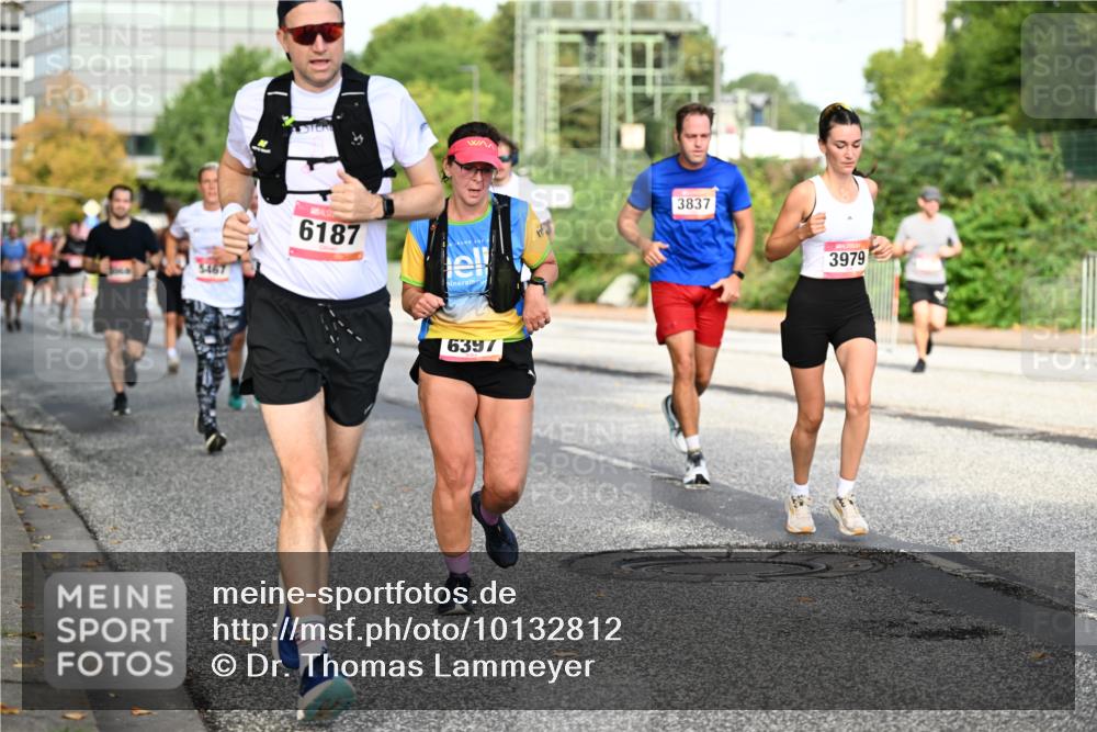06.09.2026 - CURREX Alsterlauf Dr. Thomas Lammeyer http://msf.ph/oto/10132812 06.09.2026 09:57:11 Laufen 6187, 6397, 3837, 3979 meine-sportfotos.de