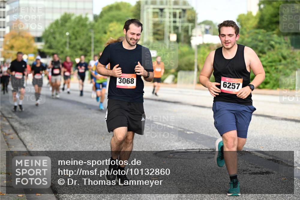 06.09.2026 - CURREX Alsterlauf Dr. Thomas Lammeyer http://msf.ph/oto/10132860 06.09.2026 09:57:15 Laufen 3068, 6257 meine-sportfotos.de
