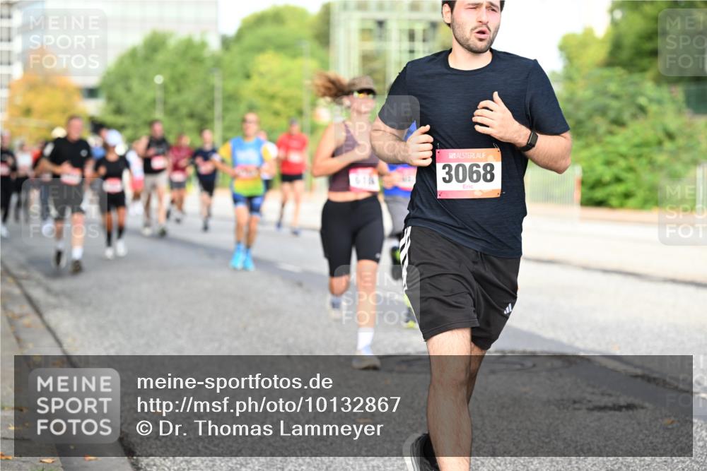 06.09.2026 - CURREX Alsterlauf Dr. Thomas Lammeyer http://msf.ph/oto/10132867 06.09.2026 09:57:16 Laufen 3068 meine-sportfotos.de