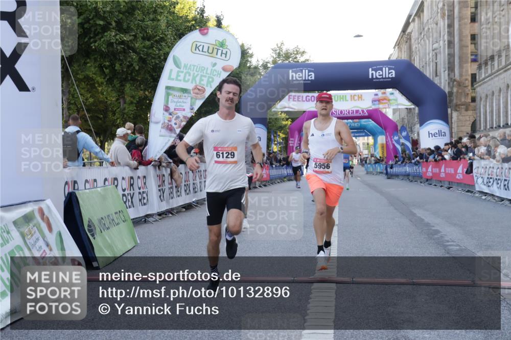 06.09.2026 - CURREX Alsterlauf Yannick Fuchs http://msf.ph/oto/10132896 06.09.2026 09:40:44 Ziel 2131, 4807, 5138, 5956, 6129, 6196, 8191 meine-sportfotos.de