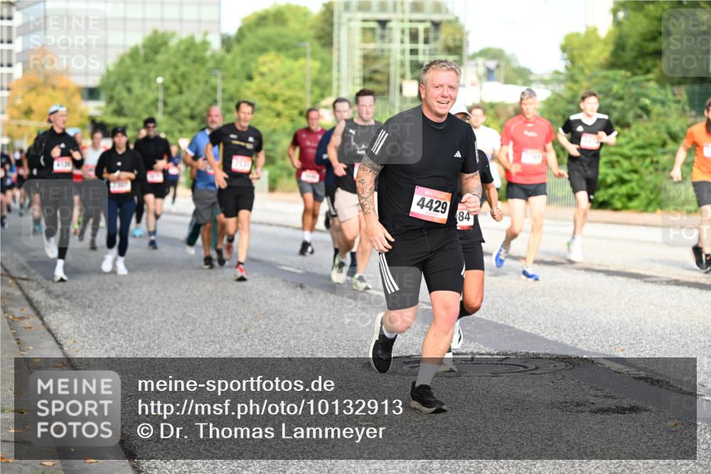 06.09.2026 - CURREX Alsterlauf Dr. Thomas Lammeyer http://msf.ph/oto/10132913 06.09.2026 09:57:21 Laufen 4429, 84 meine-sportfotos.de