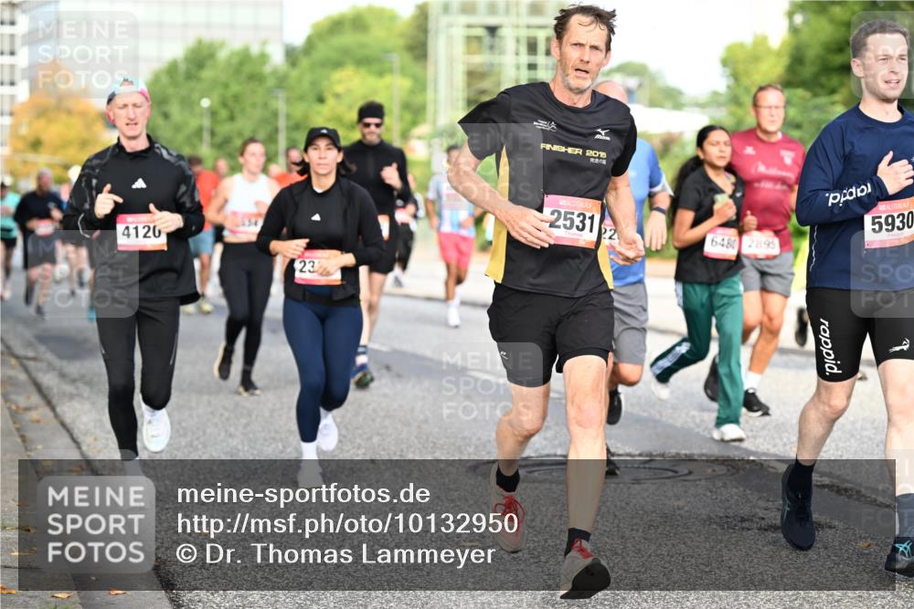 06.09.2026 - CURREX Alsterlauf Dr. Thomas Lammeyer http://msf.ph/oto/10132950 06.09.2026 09:57:24 Laufen 4120, 23, 2015, 2531, 22, 6480, 2895, 5930 meine-sportfotos.de
