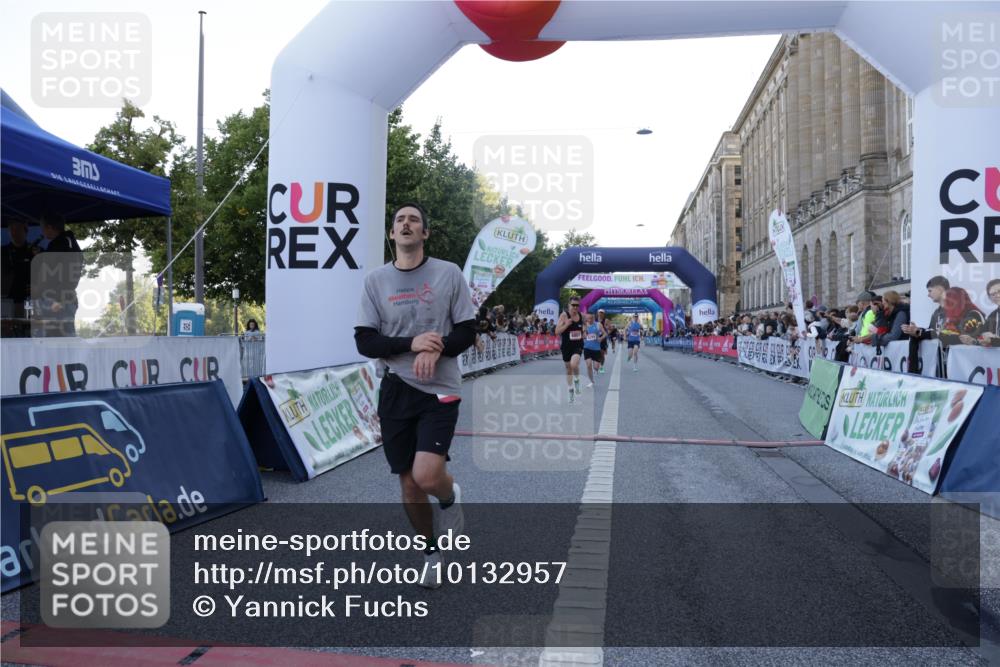 06.09.2026 - CURREX Alsterlauf Yannick Fuchs http://msf.ph/oto/10132957 06.09.2026 09:40:47 Ziel 2131, 4807, 5343, 5768, 5954, 5956, 6129, 6196, 6295 meine-sportfotos.de