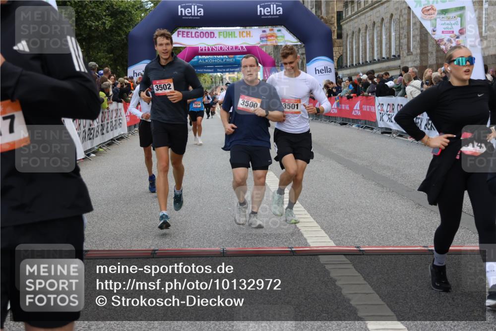 06.09.2026 - CURREX Alsterlauf Strokosch-Dieckow http://msf.ph/oto/10132972 06.09.2026 10:06:50 Ziel 2270, 2428, 2745, 2934, 3142, 3143, 3500, 3501, 3502, 3537, 3675, 3855, 4347, 5143, 5167, 5471, 6275, 6285, 8017 meine-sportfotos.de