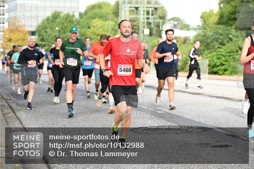 06.09.2026 - CURREX Alsterlauf Dr. Thomas Lammeyer http://msf.ph/oto/10132988 06.09.2026 09:57:28 Laufen 3312, 3745, 5460, 6356, 2 meine-sportfotos.de