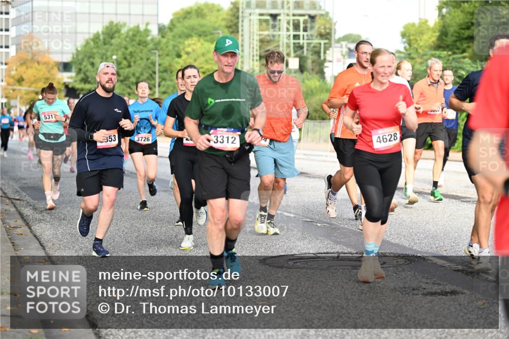 06.09.2026 - CURREX Alsterlauf Dr. Thomas Lammeyer http://msf.ph/oto/10133007 06.09.2026 09:57:30 Laufen 531, 53, 3726, 3312, 4628 meine-sportfotos.de