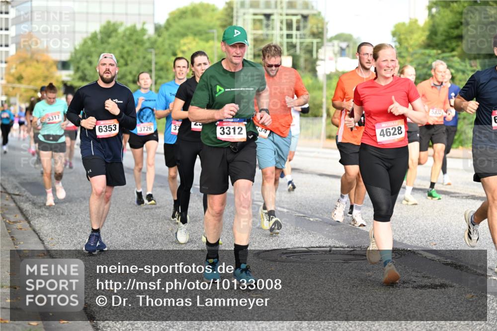 06.09.2026 - CURREX Alsterlauf Dr. Thomas Lammeyer http://msf.ph/oto/10133008 06.09.2026 09:57:30 Laufen 5317, 6353, 3726, 37, 3312, 34, 4628, 5832 meine-sportfotos.de