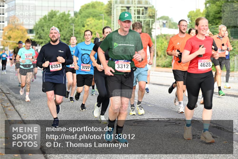 06.09.2026 - CURREX Alsterlauf Dr. Thomas Lammeyer http://msf.ph/oto/10133012 06.09.2026 09:57:30 Laufen 5317, 6353, 58, 372, 3727, 3312, 4628, 5832 meine-sportfotos.de