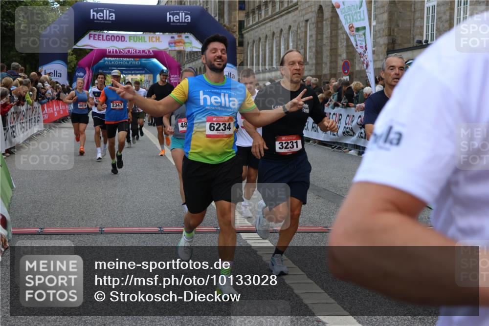 06.09.2026 - CURREX Alsterlauf Strokosch-Dieckow http://msf.ph/oto/10133028 06.09.2026 09:54:04 Ziel 2347, 2518, 3231, 3334, 3483, 3556, 3701, 3852, 3944, 4801, 4803, 4925, 4965, 5273, 5354, 5528, 5684, 5696, 5940, 6016, 6125, 6184, 6234, 8246, 8299, 8322 meine-sportfotos.de