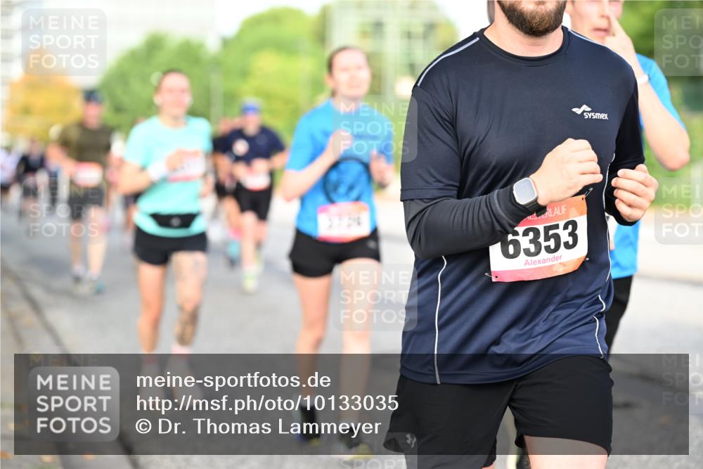 06.09.2026 - CURREX Alsterlauf Dr. Thomas Lammeyer http://msf.ph/oto/10133035 06.09.2026 09:57:33 Laufen 6353 meine-sportfotos.de