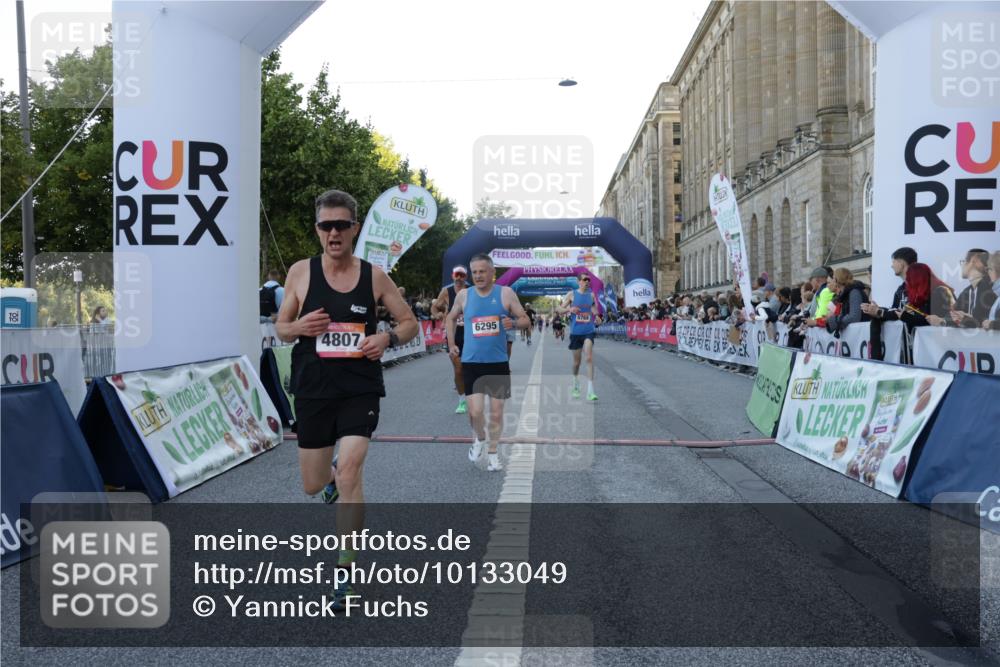 06.09.2026 - CURREX Alsterlauf Yannick Fuchs http://msf.ph/oto/10133049 06.09.2026 09:40:49 Ziel 3786, 4807, 5343, 5768, 5954, 5956, 6129, 6196, 6295 meine-sportfotos.de