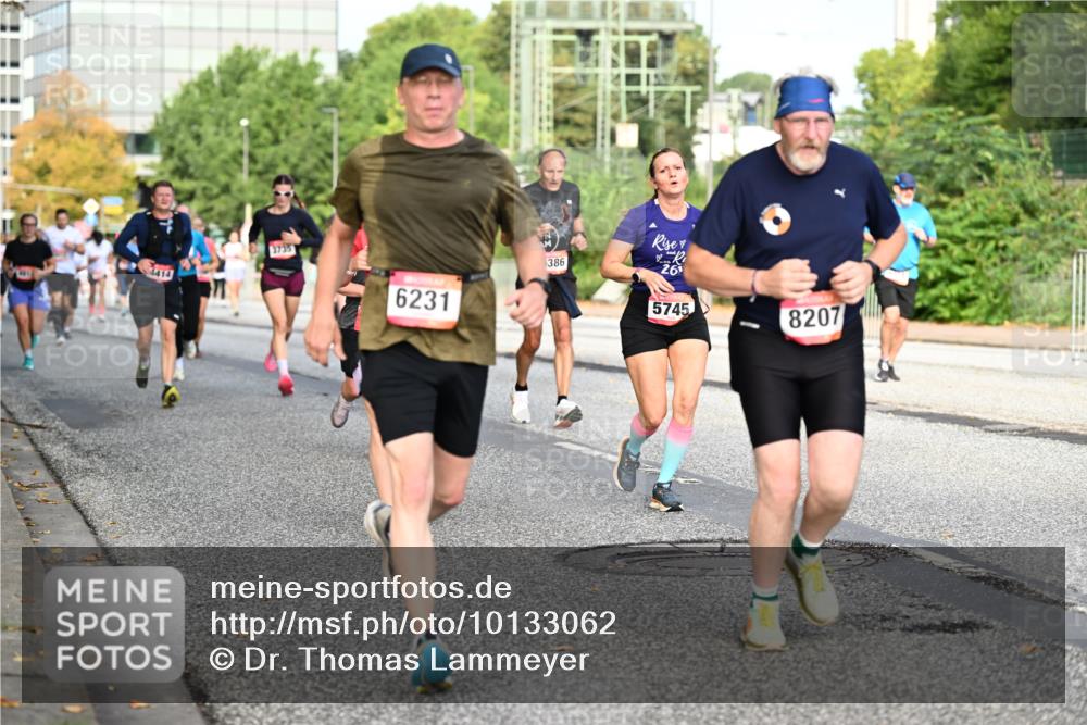 06.09.2026 - CURREX Alsterlauf Dr. Thomas Lammeyer http://msf.ph/oto/10133062 06.09.2026 09:57:36 Laufen 4414, 3735, 6231, 386, 26, 5745, 8207 meine-sportfotos.de