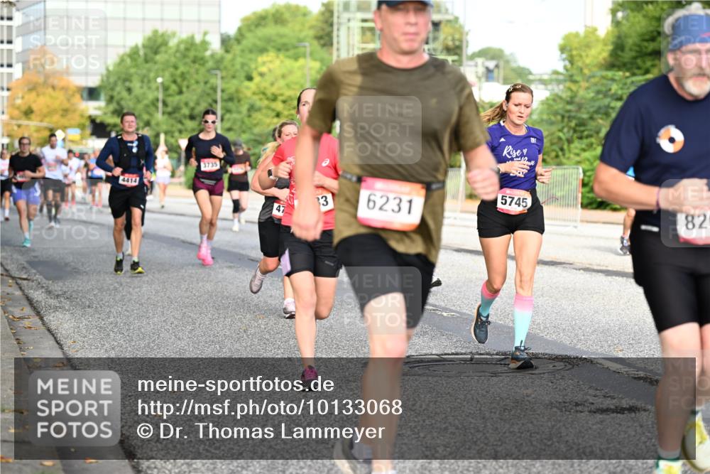 06.09.2026 - CURREX Alsterlauf Dr. Thomas Lammeyer http://msf.ph/oto/10133068 06.09.2026 09:57:36 Laufen 4414, 3735, 47, 33, 6231, 5745, 82 meine-sportfotos.de