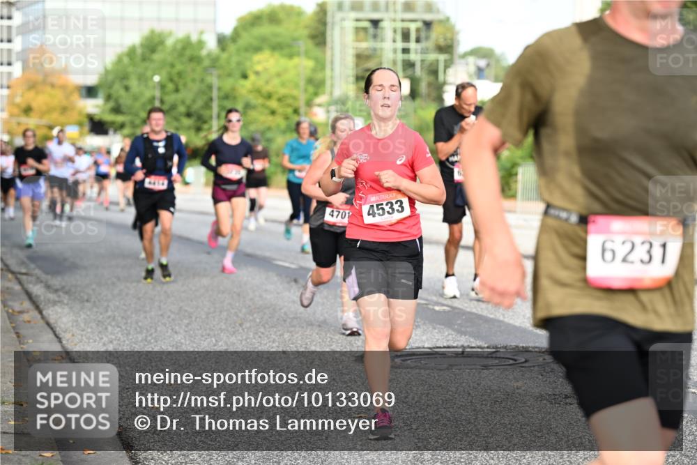 06.09.2026 - CURREX Alsterlauf Dr. Thomas Lammeyer http://msf.ph/oto/10133069 06.09.2026 09:57:37 Laufen 4701, 4533, 6231 meine-sportfotos.de