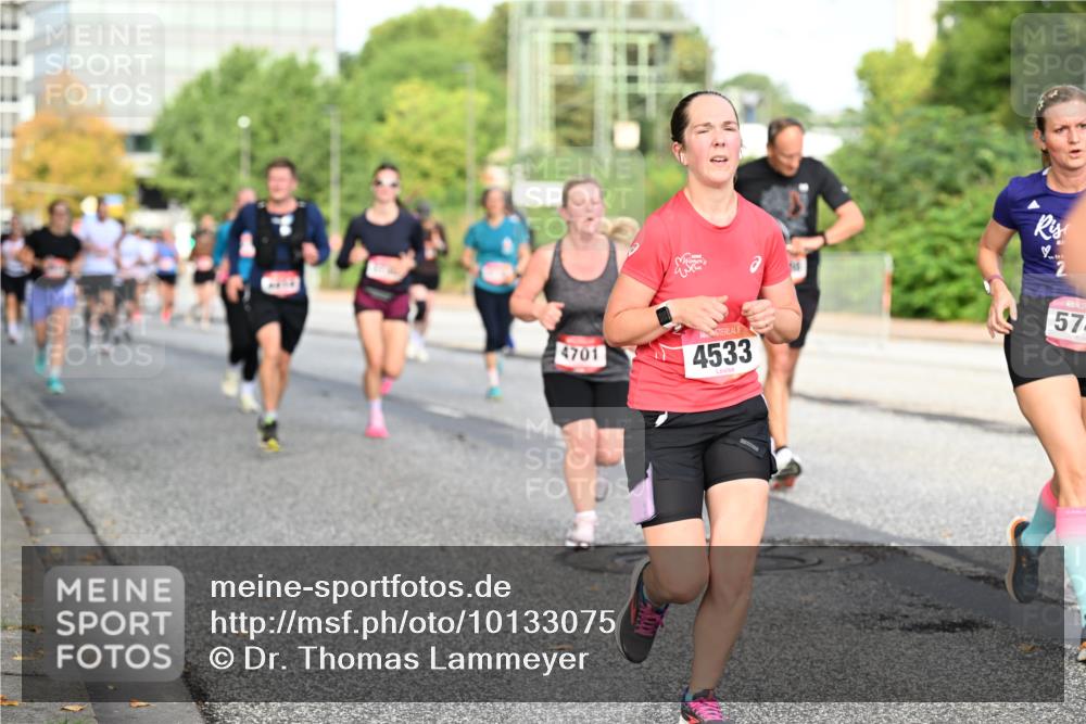 06.09.2026 - CURREX Alsterlauf Dr. Thomas Lammeyer http://msf.ph/oto/10133075 06.09.2026 09:57:37 Laufen 4701, 4533, 57 meine-sportfotos.de