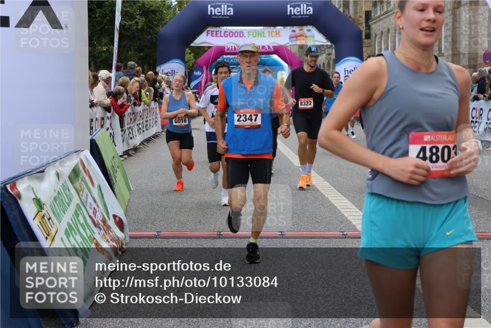 06.09.2026 - CURREX Alsterlauf Strokosch-Dieckow http://msf.ph/oto/10133084 06.09.2026 09:54:06 Ziel 2347, 3231, 3334, 3483, 3556, 3701, 3852, 3944, 4053, 4054, 4801, 4803, 4925, 4965, 5103, 5273, 5354, 5528, 5684, 5696, 5940, 6016, 6184, 6234, 8246, 8299, 8322 meine-sportfotos.de