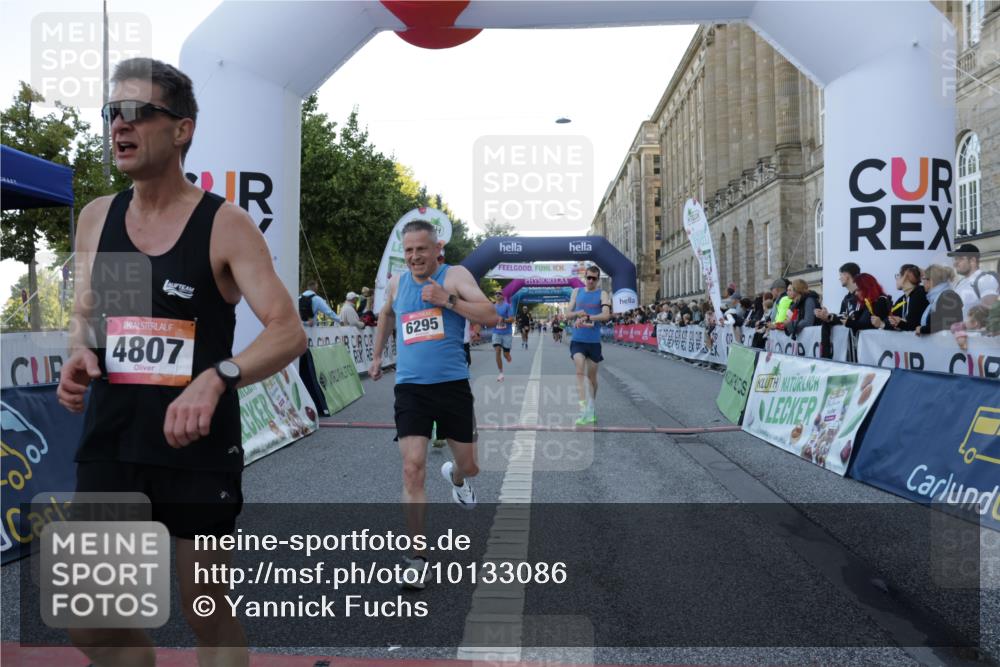 06.09.2026 - CURREX Alsterlauf Yannick Fuchs http://msf.ph/oto/10133086 06.09.2026 09:40:50 Ziel 3786, 4807, 5343, 5768, 5954, 5956, 6129, 6196, 6295 meine-sportfotos.de