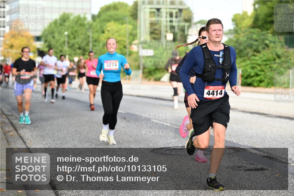 06.09.2026 - CURREX Alsterlauf Dr. Thomas Lammeyer http://msf.ph/oto/10133105 06.09.2026 09:57:40 Laufen 3274, 4414 meine-sportfotos.de