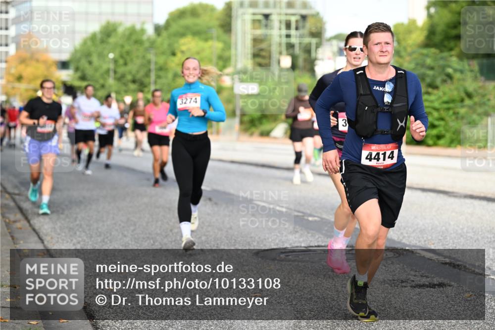 06.09.2026 - CURREX Alsterlauf Dr. Thomas Lammeyer http://msf.ph/oto/10133108 06.09.2026 09:57:40 Laufen 3274, 3, 3, 4414 meine-sportfotos.de