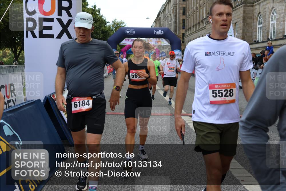 06.09.2026 - CURREX Alsterlauf Strokosch-Dieckow http://msf.ph/oto/10133134 06.09.2026 09:54:11 Ziel 2347, 2359, 2405, 2415, 2530, 3391, 3483, 3701, 3944, 4053, 4054, 4308, 4309, 4564, 4801, 4803, 4965, 5103, 5120, 5182, 5353, 5354, 5528, 5684, 5696, 5900, 6016, 6184, 6287, 8246, 8299, 8322 meine-sportfotos.de