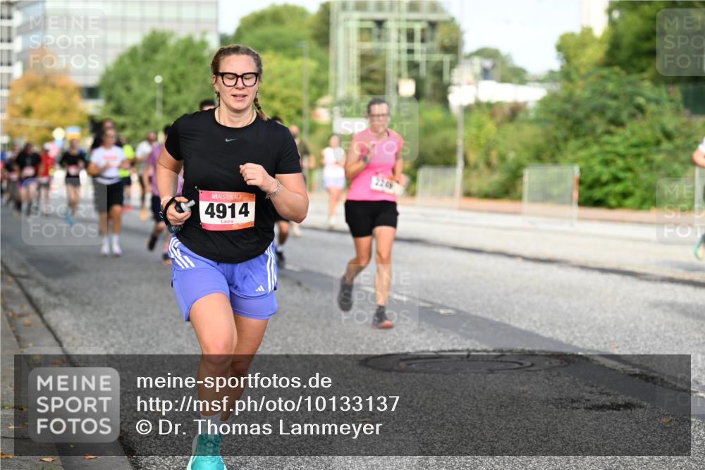 06.09.2026 - CURREX Alsterlauf Dr. Thomas Lammeyer http://msf.ph/oto/10133137 06.09.2026 09:57:43 Laufen 4914 meine-sportfotos.de