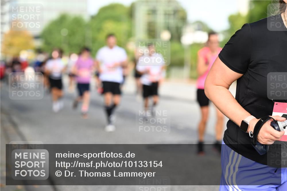 06.09.2026 - CURREX Alsterlauf Dr. Thomas Lammeyer http://msf.ph/oto/10133154 06.09.2026 09:57:45 Laufen  meine-sportfotos.de