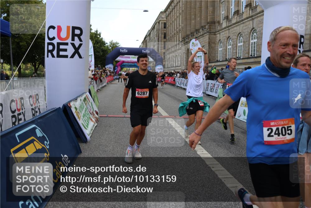 06.09.2026 - CURREX Alsterlauf Strokosch-Dieckow http://msf.ph/oto/10133159 06.09.2026 09:54:17 Ziel 2359, 2405, 2415, 2530, 3391, 3393, 3591, 3770, 4053, 4054, 4182, 4308, 4309, 4316, 4326, 4564, 5103, 5120, 5182, 5353, 5900, 5934, 6287, 6442, 8179 meine-sportfotos.de