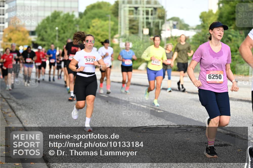 06.09.2026 - CURREX Alsterlauf Dr. Thomas Lammeyer http://msf.ph/oto/10133184 06.09.2026 09:57:48 Laufen 5237, 2485, 6250 meine-sportfotos.de