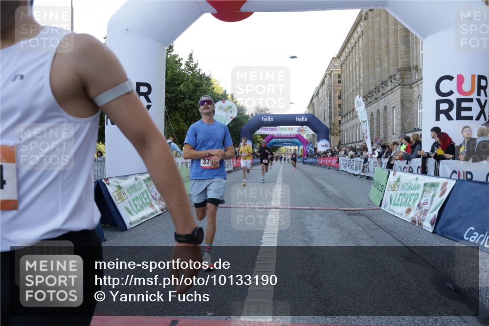 06.09.2026 - CURREX Alsterlauf Yannick Fuchs http://msf.ph/oto/10133190 06.09.2026 09:40:53 Ziel 3786, 4657, 4807, 5343, 5383, 5768, 5954, 6196, 6295 meine-sportfotos.de