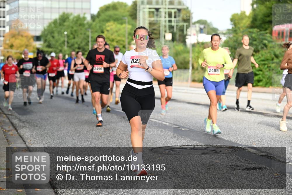 06.09.2026 - CURREX Alsterlauf Dr. Thomas Lammeyer http://msf.ph/oto/10133195 06.09.2026 09:57:49 Laufen 2496, 521, 2485 meine-sportfotos.de