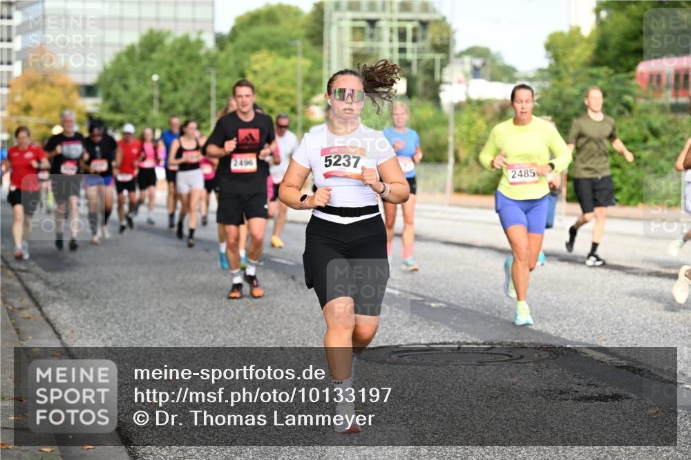 06.09.2026 - CURREX Alsterlauf Dr. Thomas Lammeyer http://msf.ph/oto/10133197 06.09.2026 09:57:49 Laufen 2496, 5237, 2485 meine-sportfotos.de