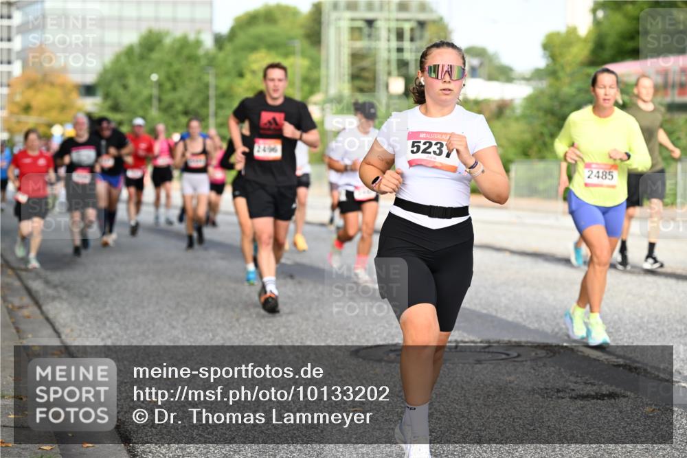 06.09.2026 - CURREX Alsterlauf Dr. Thomas Lammeyer http://msf.ph/oto/10133202 06.09.2026 09:57:49 Laufen 523, 2485 meine-sportfotos.de