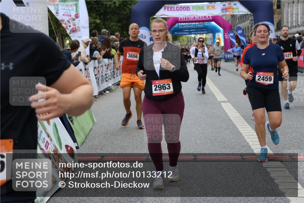 06.09.2026 - CURREX Alsterlauf Strokosch-Dieckow http://msf.ph/oto/10133212 06.09.2026 10:07:00 Ziel 2148, 2459, 2934, 2963, 3303, 3376, 3656, 3943, 3945, 5073, 5091, 5527, 5792, 5937, 8276 meine-sportfotos.de