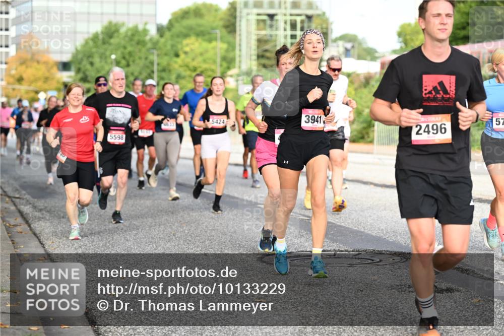 06.09.2026 - CURREX Alsterlauf Dr. Thomas Lammeyer http://msf.ph/oto/10133229 06.09.2026 09:57:52 Laufen 30, 5598, 5424, 3941, 2496, 57 meine-sportfotos.de