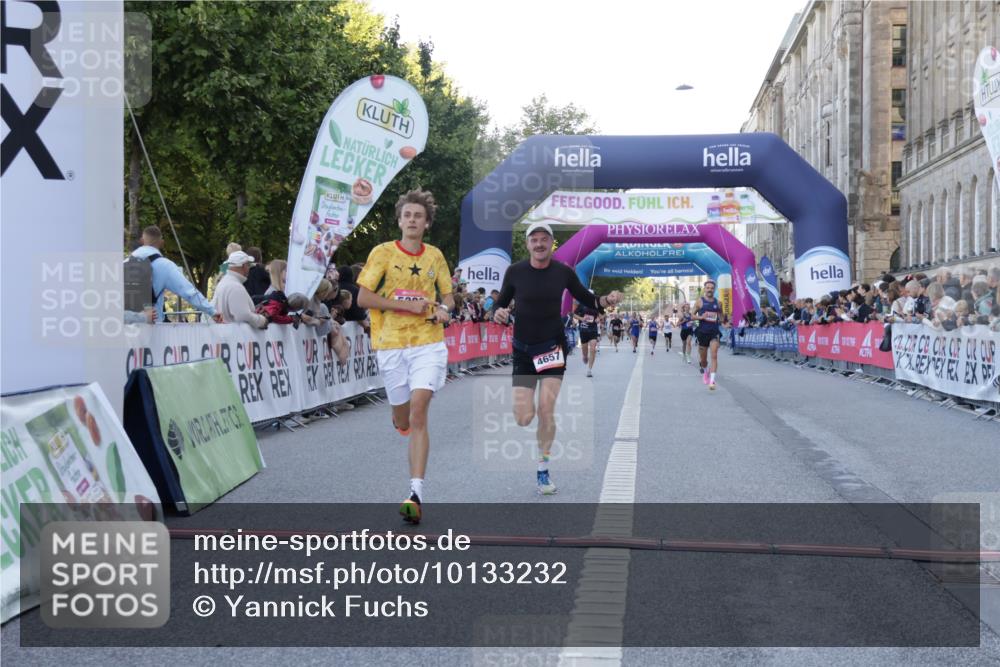 06.09.2026 - CURREX Alsterlauf Yannick Fuchs http://msf.ph/oto/10133232 06.09.2026 09:40:54 Ziel 3786, 4657, 4807, 5343, 5383, 5768, 5954, 6295 meine-sportfotos.de