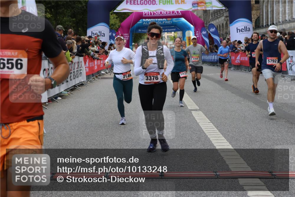 06.09.2026 - CURREX Alsterlauf Strokosch-Dieckow http://msf.ph/oto/10133248 06.09.2026 10:07:02 Ziel 2148, 2355, 2459, 2934, 2963, 3103, 3303, 3376, 3656, 3943, 3945, 5073, 5091, 5527, 5792, 5937, 8276 meine-sportfotos.de