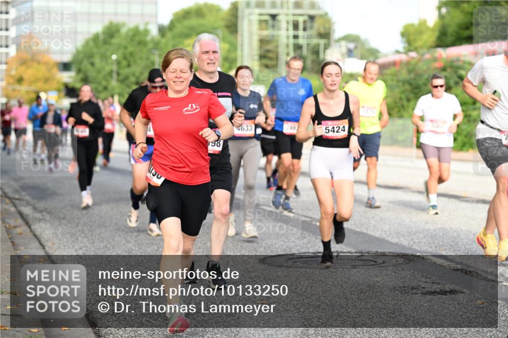 06.09.2026 - CURREX Alsterlauf Dr. Thomas Lammeyer http://msf.ph/oto/10133250 06.09.2026 09:57:54 Laufen 198, 4633, 5424 meine-sportfotos.de