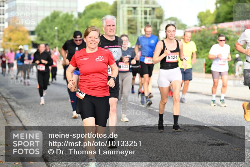06.09.2026 - CURREX Alsterlauf Dr. Thomas Lammeyer http://msf.ph/oto/10133251 06.09.2026 09:57:54 Laufen 633, 5424 meine-sportfotos.de