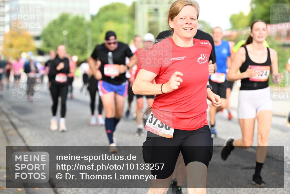 06.09.2026 - CURREX Alsterlauf Dr. Thomas Lammeyer http://msf.ph/oto/10133257 06.09.2026 09:57:55 Laufen 3750 meine-sportfotos.de