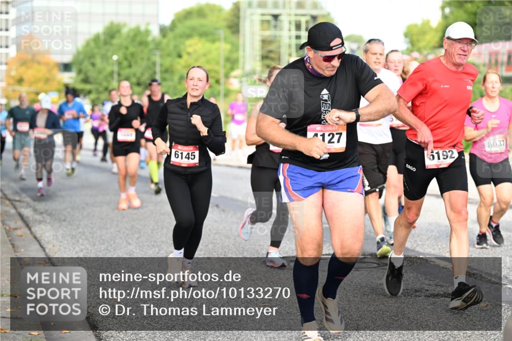 06.09.2026 - CURREX Alsterlauf Dr. Thomas Lammeyer http://msf.ph/oto/10133270 06.09.2026 09:57:56 Laufen 6145, 127, 5192, 8037 meine-sportfotos.de