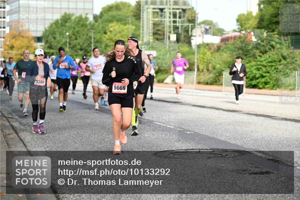 06.09.2026 - CURREX Alsterlauf Dr. Thomas Lammeyer http://msf.ph/oto/10133292 06.09.2026 09:57:58 Laufen 3280, 460, 3733, 5669, 9 meine-sportfotos.de