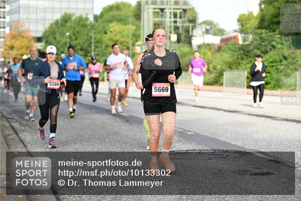 06.09.2026 - CURREX Alsterlauf Dr. Thomas Lammeyer http://msf.ph/oto/10133302 06.09.2026 09:57:59 Laufen 3280, 5669 meine-sportfotos.de