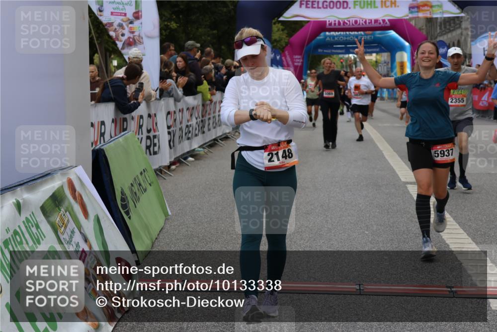 06.09.2026 - CURREX Alsterlauf Strokosch-Dieckow http://msf.ph/oto/10133338 06.09.2026 10:07:04 Ziel 2148, 2355, 2459, 2963, 3103, 3376, 3607, 3656, 4078, 5069, 5073, 5091, 5527, 5792, 5937, 8276, 8306 meine-sportfotos.de